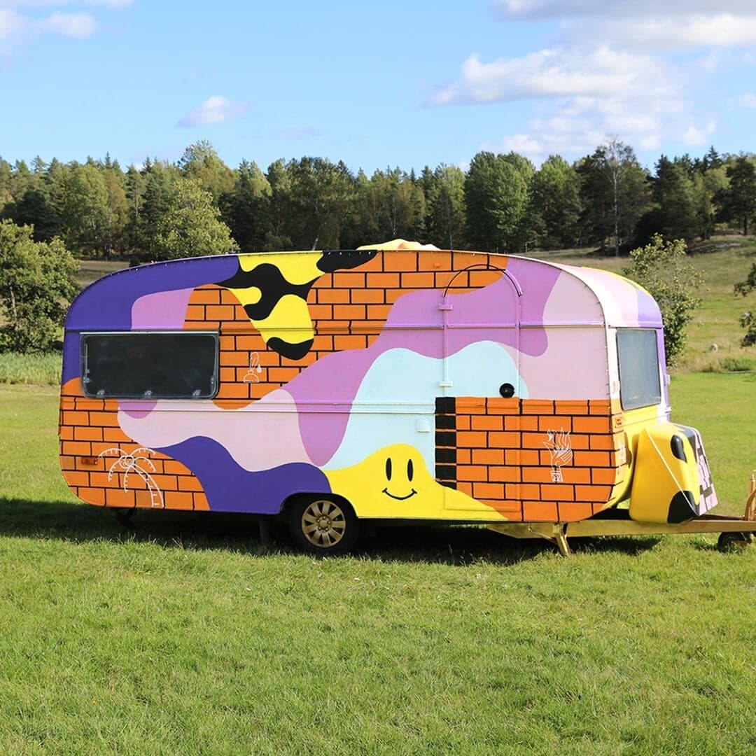 Mobile Music Studio Redesign For Turning Tables Sweden