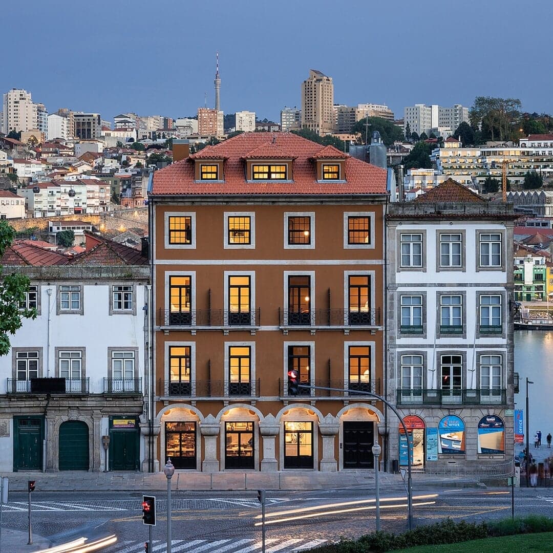 Branding And Packaging For Exmo Hotel