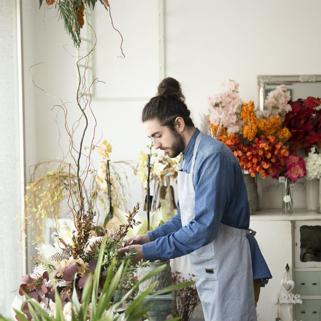 Brand Identity For A Madrid Floral Studio