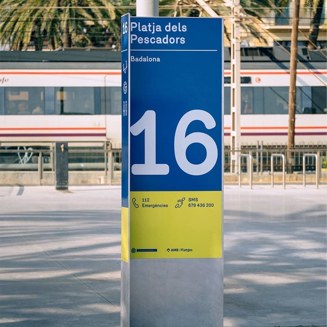 Signage System For The Metropolitan Area Of Barcelona