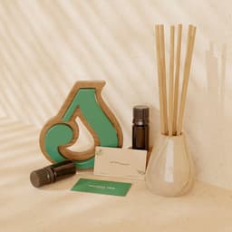 Brand Identity For Mariana Sica Aromaterapia - thumbnail 1