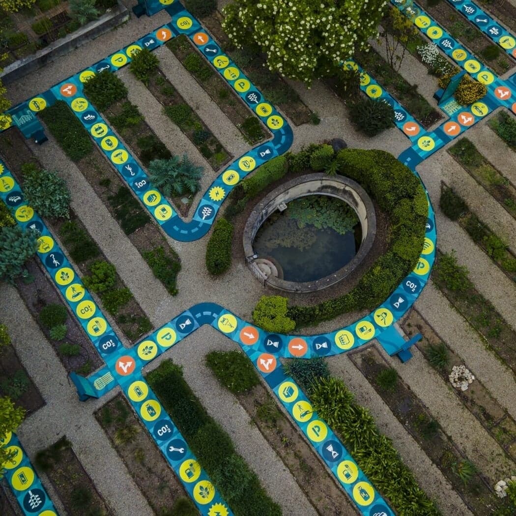 Illustration And Wayfinding For An Interactive E-mobility Installation