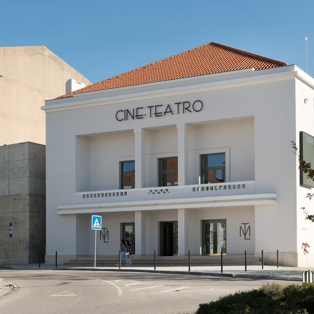 Visual Identity For Teatro Municipal Da Lousã