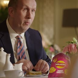 Integrated Campaign For Walkers Crisp Sandwich Debate - thumbnail 1