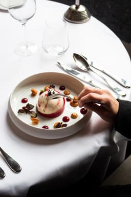 Brand Identity And Naming For A Boutique Hotel Concept - thumbnail 8