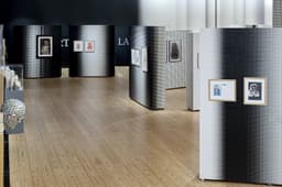 Exhibition Design For Portreto De La Animo - thumbnail 3