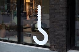 Brand Identity For A Circular Thrift Store - thumbnail 8