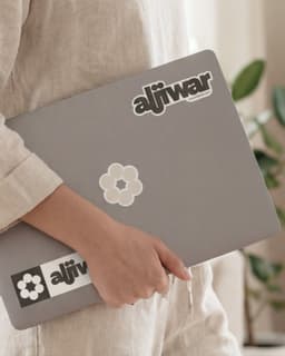 Branding For A Dubai Property Developer - thumbnail 7