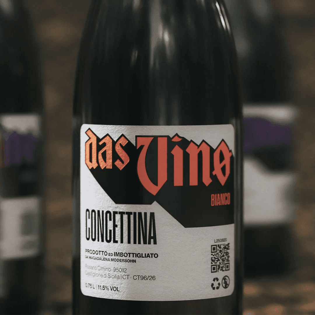 Brand Identity For Das Vinø Natural Wines