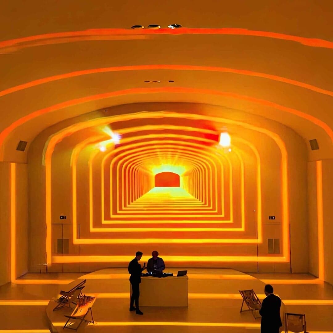 Launch Campaign For Eastpak Resist’r Suitcase