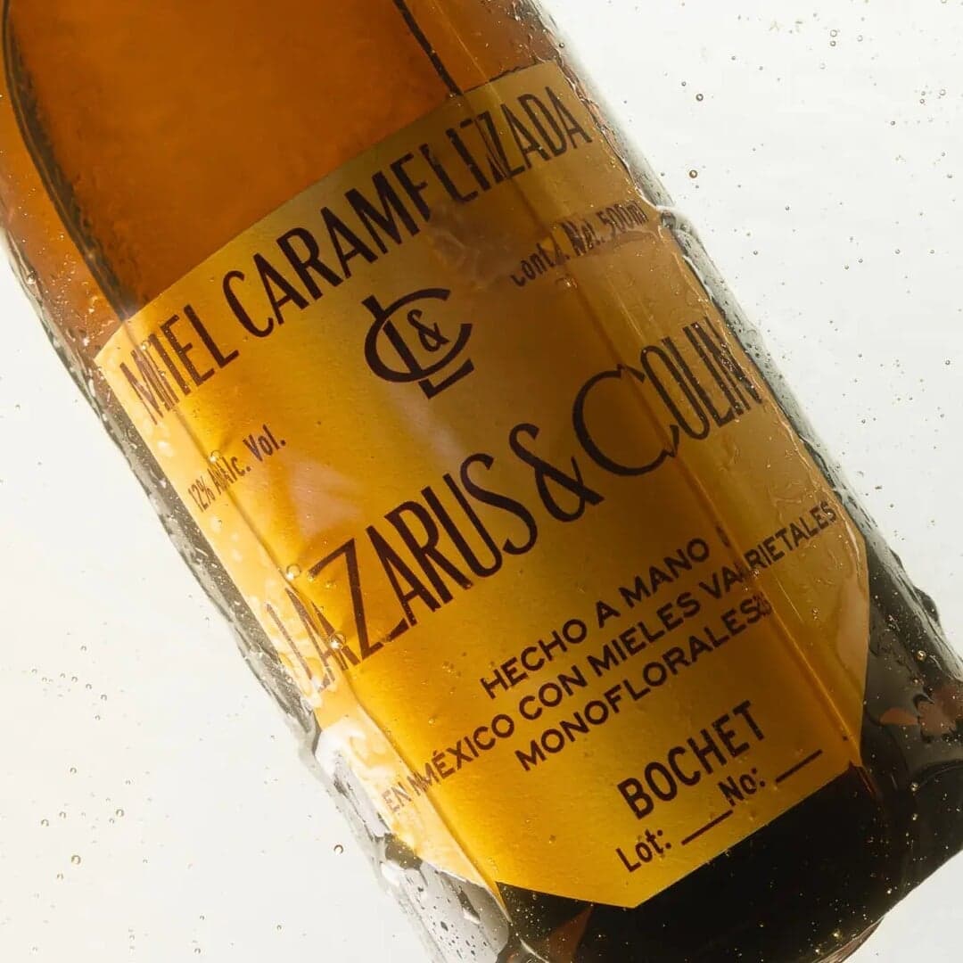 Brand Identity And Type Design For Salón Cosa