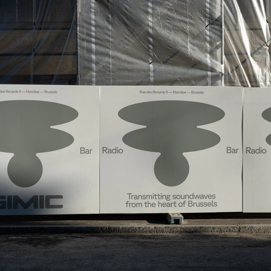 Hybrid Identity And Website For Gimic Radio + Bar