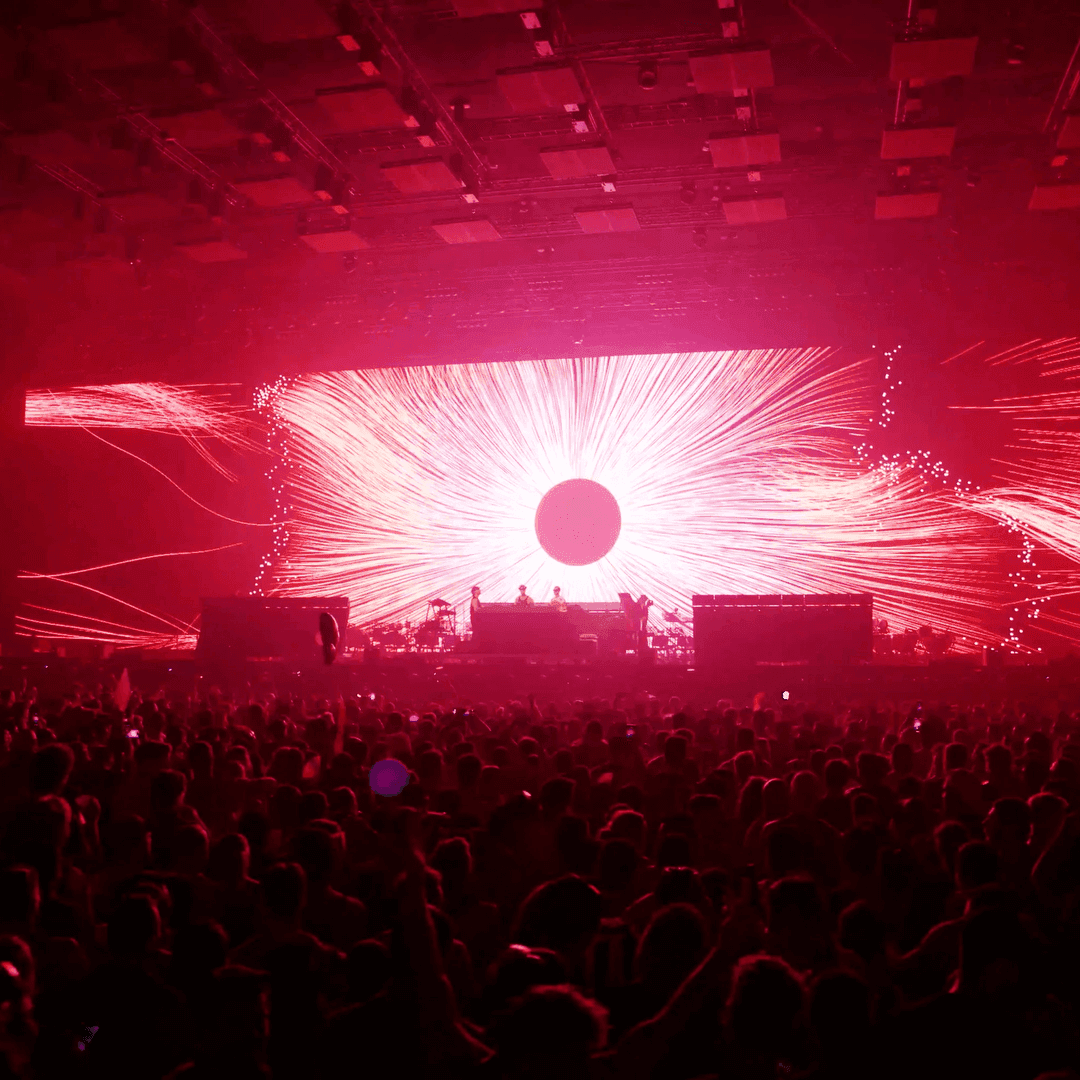 Live Visual Experience For Meduza